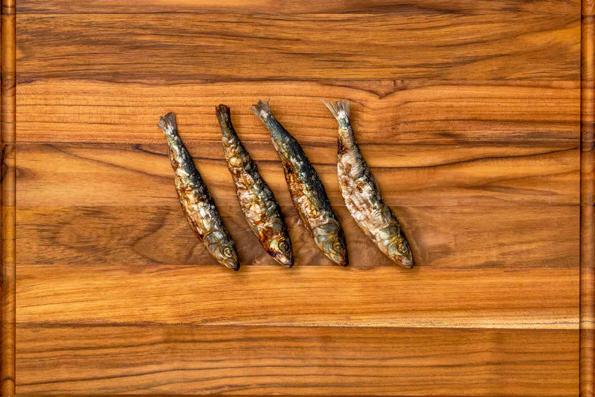 Dried sardines hotsell for cats